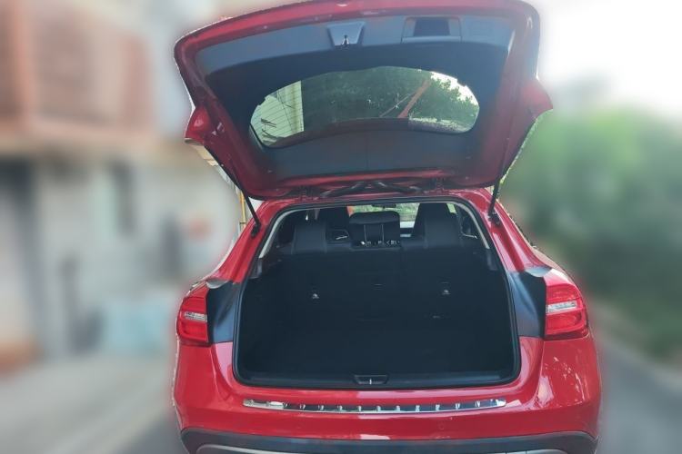 Used Mercedes-Benz GLA 2016 GLA 200 Fashion Model Trunk