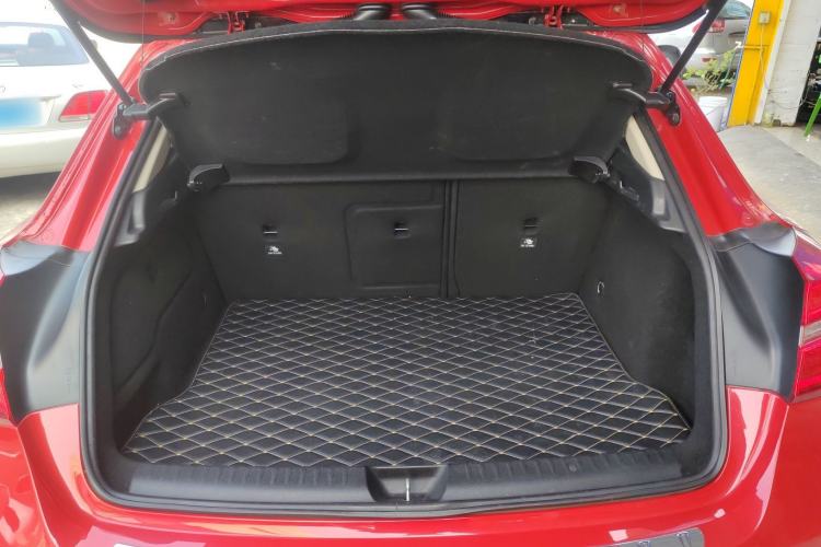 Used Mercedes-Benz GLA 2016 GLA 200 Fashion Model Trunk