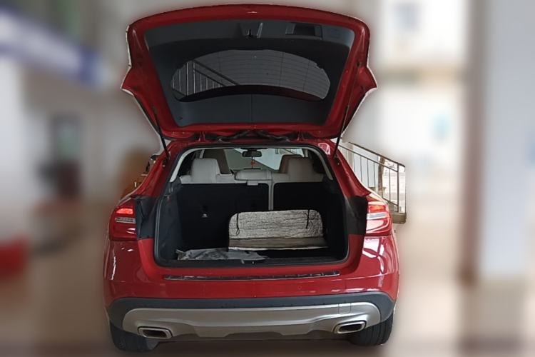 Used Mercedes-Benz GLA 2016 GLA 200 Fashion Model Trunk