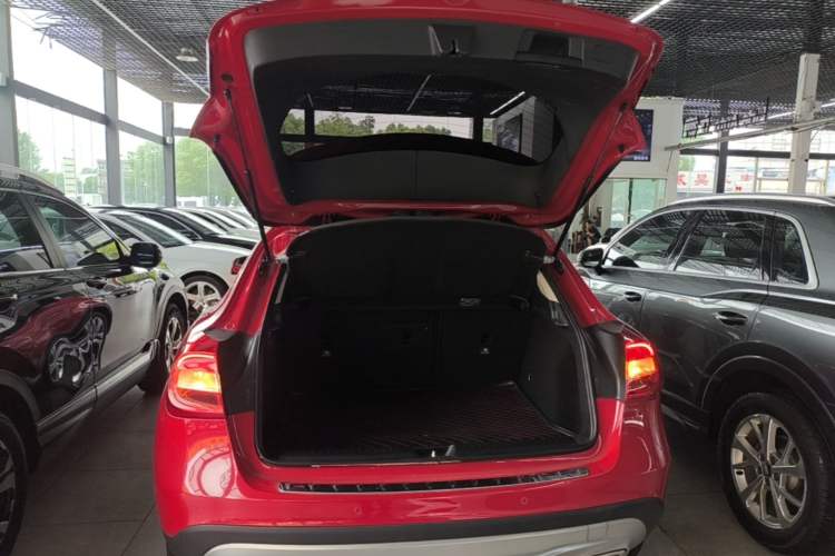 Used Mercedes-Benz GLA 2016 GLA 200 Sport Edition Trunk