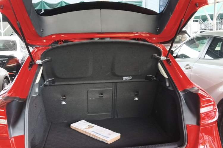 Used Mercedes-Benz GLA 2016 GLA 200 Fashion Model Trunk