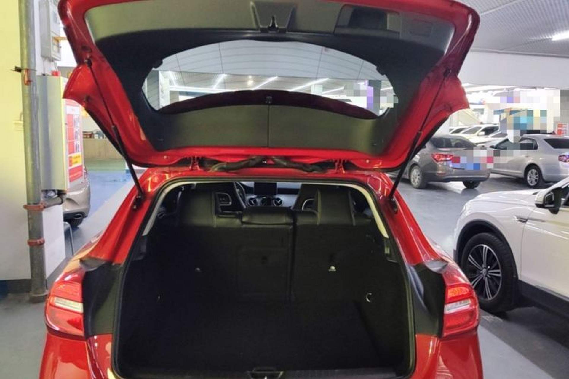 Used Mercedes-Benz GLA 2016 GLA 220 4MATIC Fashion Edition Trunk