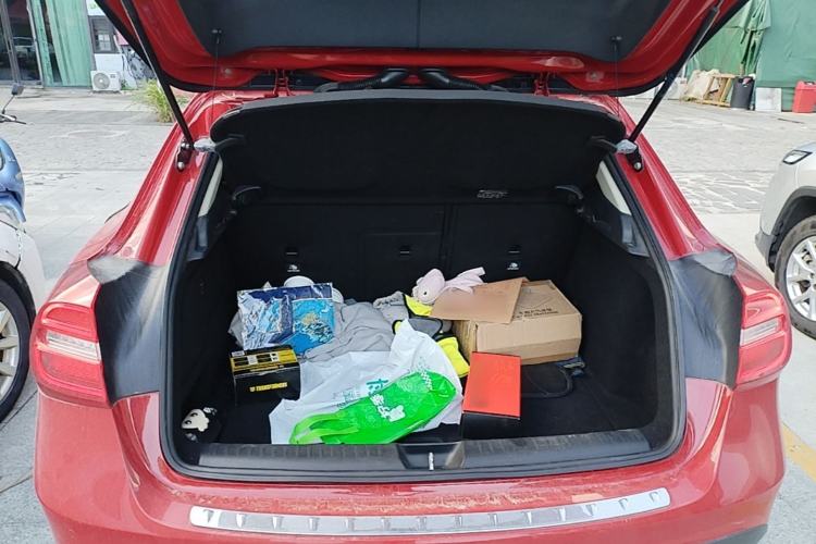 Used Mercedes-Benz GLA 2016 GLA 220 4MATIC Fashion Edition Trunk