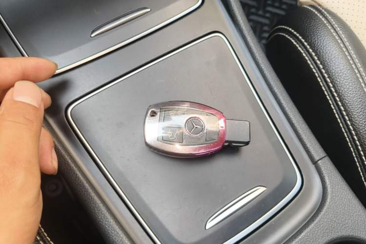 Used Mercedes-Benz GLA 2016 GLA 200 Fashion Model Vehicle Key