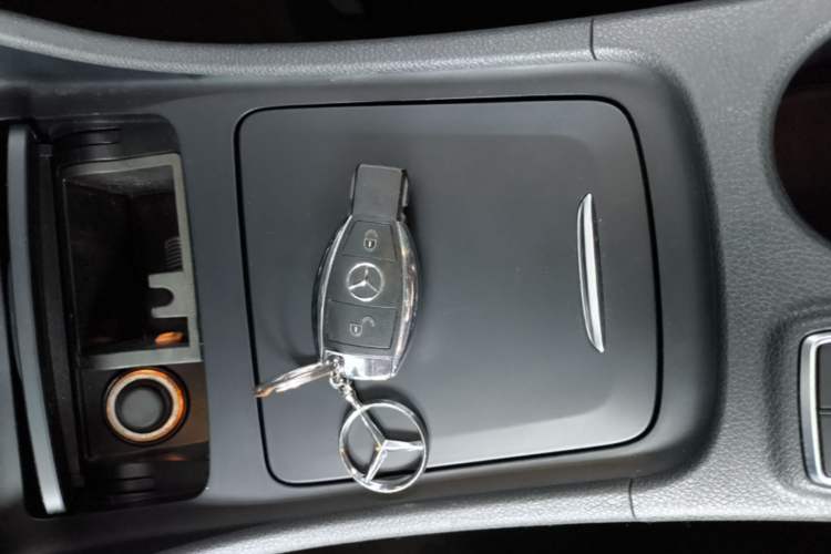 Used Mercedes-Benz GLA 2016 GLA 200 Sport Edition Vehicle Key