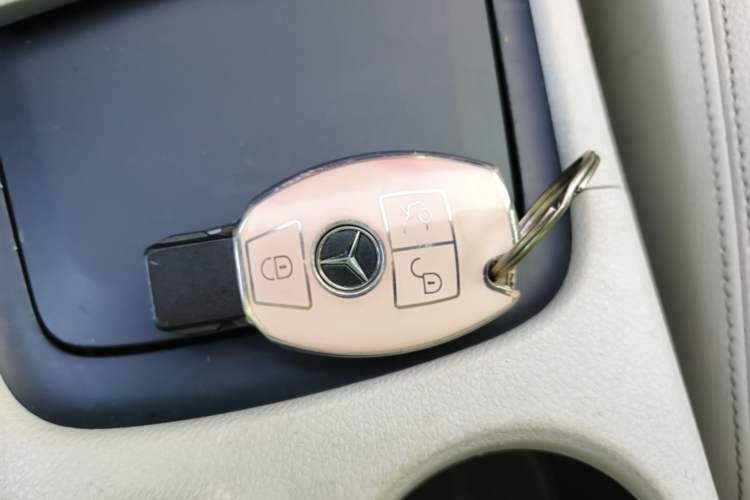 Used Mercedes-Benz GLA 2016 GLA 200 Fashion Model Vehicle Key