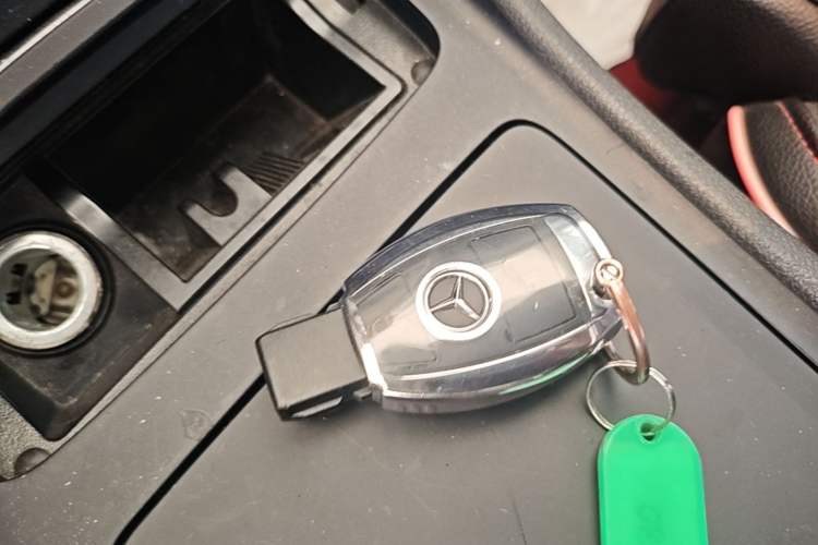 Used Mercedes-Benz GLA 2016 GLA 200 Fashion Model Vehicle Key