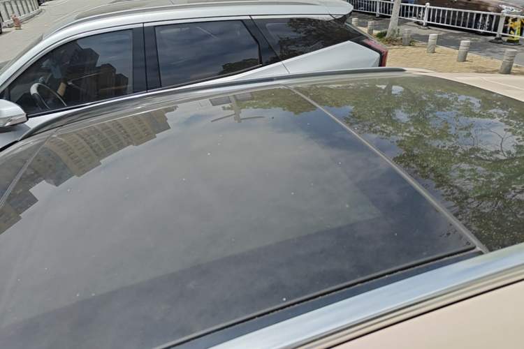 Used Mercedes-Benz GLA 2016 GLA 200 Fashion Model Roof