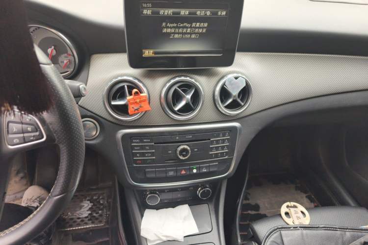 Used Mercedes-Benz GLA 2016 GLA 200 Sport Edition Audio And AC Panel