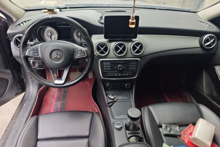 Used Mercedes-Benz GLA 2016 GLA 200 Sport Edition Center Console
