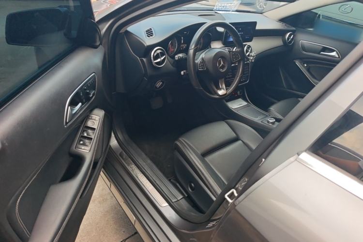 Used Mercedes-Benz GLA 2016 GLA 200 Fashion Model Driver Seat