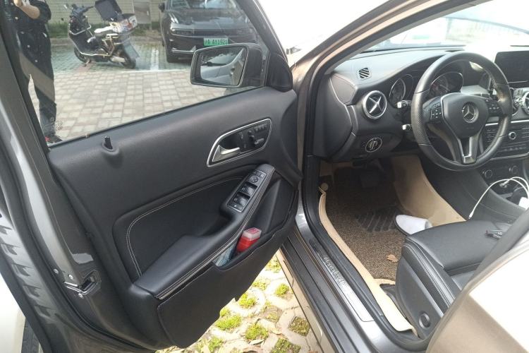 Used Mercedes-Benz GLA 2016 GLA 200 Fashion Model Driver Seat