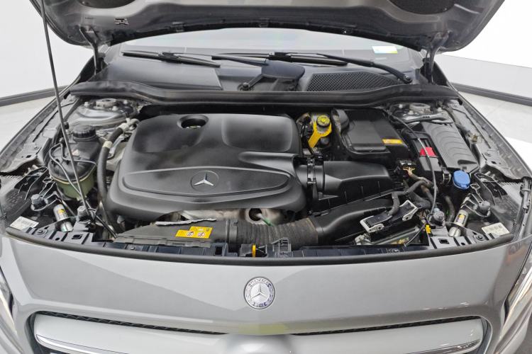 Used Mercedes-Benz GLA 2016 GLA 200 Fashion Model Engine Bay