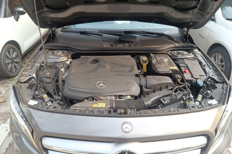 Used Mercedes-Benz GLA 2016 GLA 200 Fashion Model Engine Bay