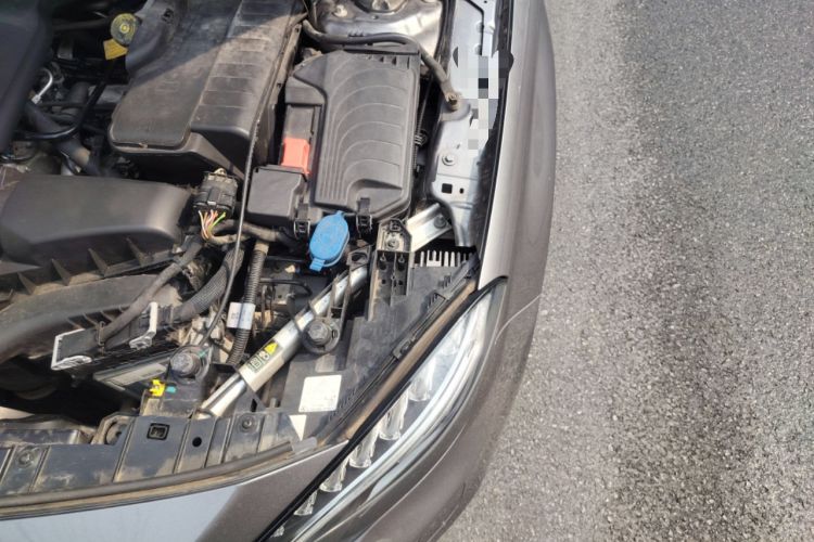 Used Mercedes-Benz GLA 2016 GLA 200 Fashion Model Engine Bay Left
