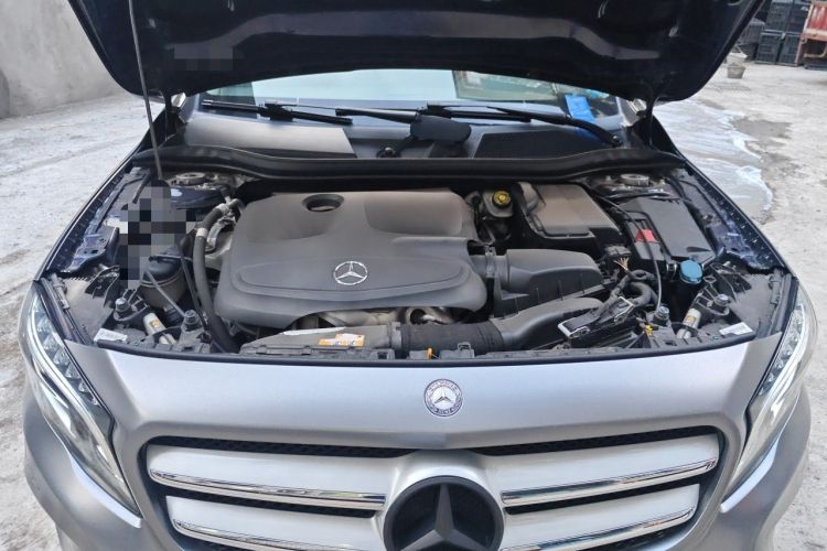 Used Mercedes-Benz GLA 2016 GLA 220 4MATIC Fashion Edition Engine Bay