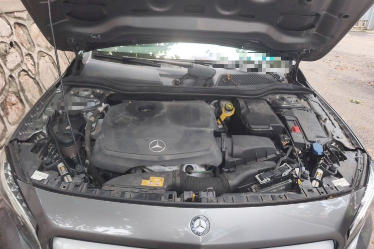 Used Mercedes-Benz GLA 2016 GLA 200 Fashion Model Engine Bay