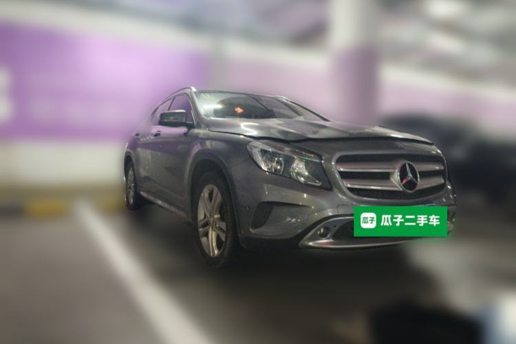 Used Mercedes-Benz GLA 2016 GLA 200 Sport Edition Front Right 45 Deg