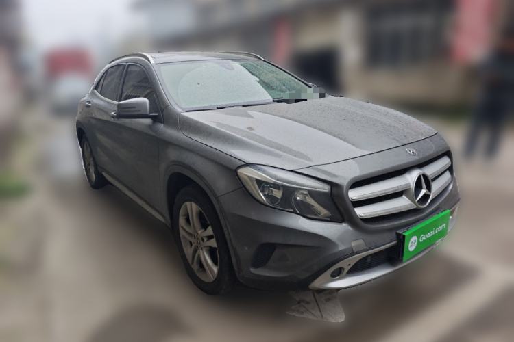 Used Mercedes-Benz GLA 2016 GLA 200 Sport Edition Front Right 45 Deg