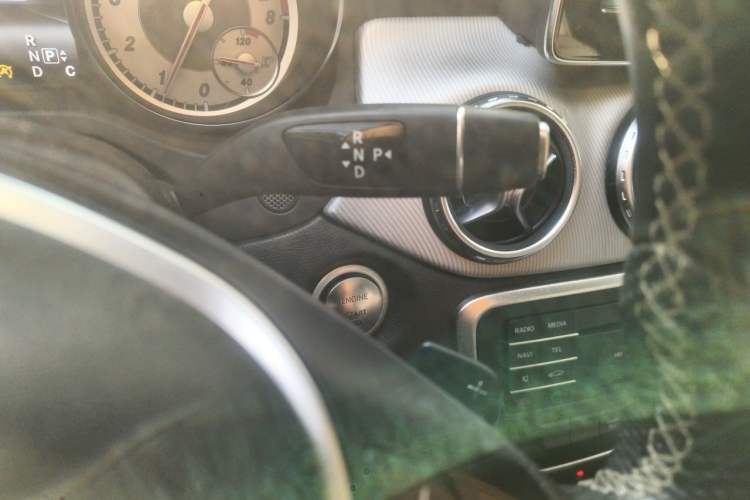 Used Mercedes-Benz GLA 2016 GLA 200 Sport Edition Gear Lever