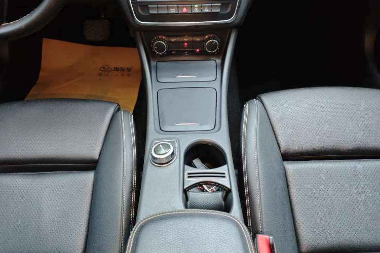Used Mercedes-Benz GLA 2016 GLA 200 Fashion Model Gear Lever