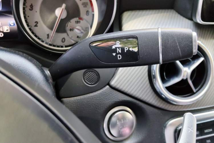 Used Mercedes-Benz GLA 2016 GLA 200 Sport Edition Gear Lever