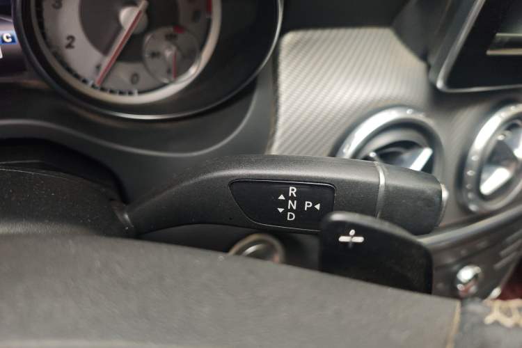 Used Mercedes-Benz GLA 2016 GLA 200 Sport Edition Gear Lever