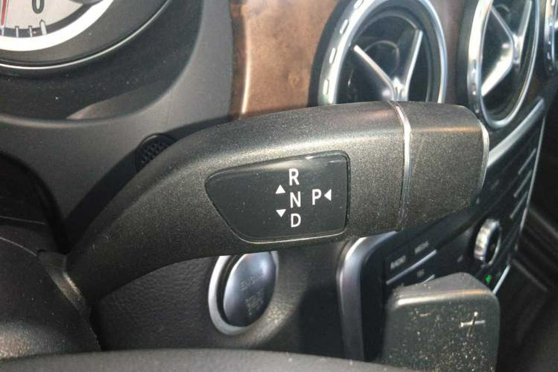Used Mercedes-Benz GLA 2016 GLA 260 4MATIC Sport Edition Gear Lever