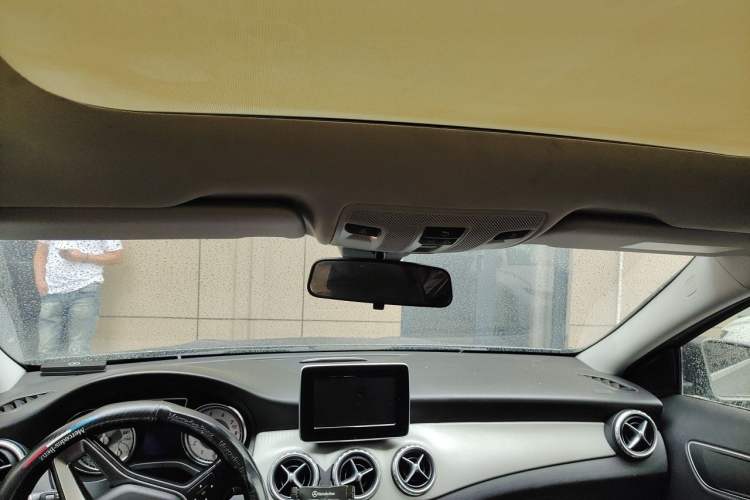 Used Mercedes-Benz GLA 2016 GLA 200 Sport Edition Headliner
