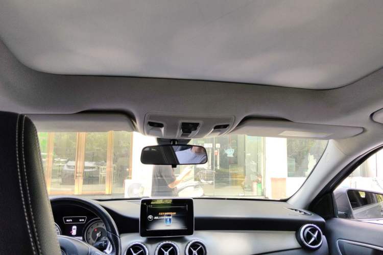 Used Mercedes-Benz GLA 2016 GLA 200 Sport Edition Headliner