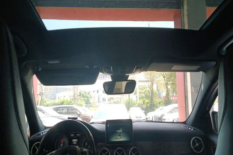 Used Mercedes-Benz GLA 2016 GLA 260 4MATIC Sport Edition Headliner