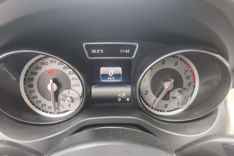Used Mercedes-Benz GLA 2016 GLA 200 Fashion Model Instrument Cluster