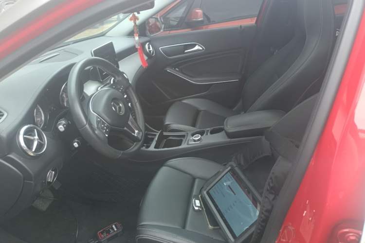 Used Mercedes-Benz GLA 2016 GLA 200 Fashion Model Left Front Seat