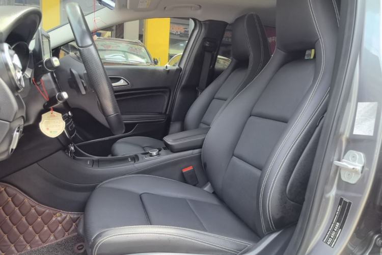 Used Mercedes-Benz GLA 2016 GLA 200 Sport Edition Left Front Seat