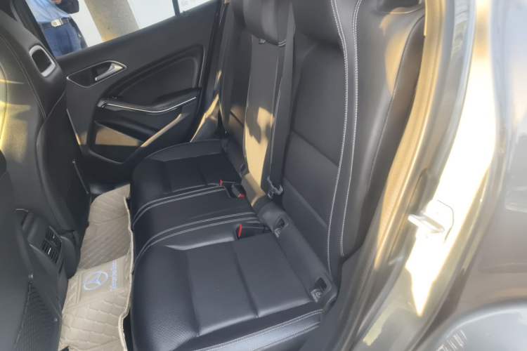 Used Mercedes-Benz GLA 2016 GLA 200 Sport Edition Left Rear Seat