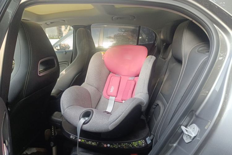 Used Mercedes-Benz GLA 2016 GLA 200 Fashion Model Left Rear Seat