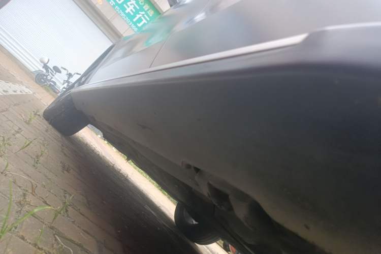 Used Mercedes-Benz GLA 2016 GLA 200 Fashion Model Left Side Sill