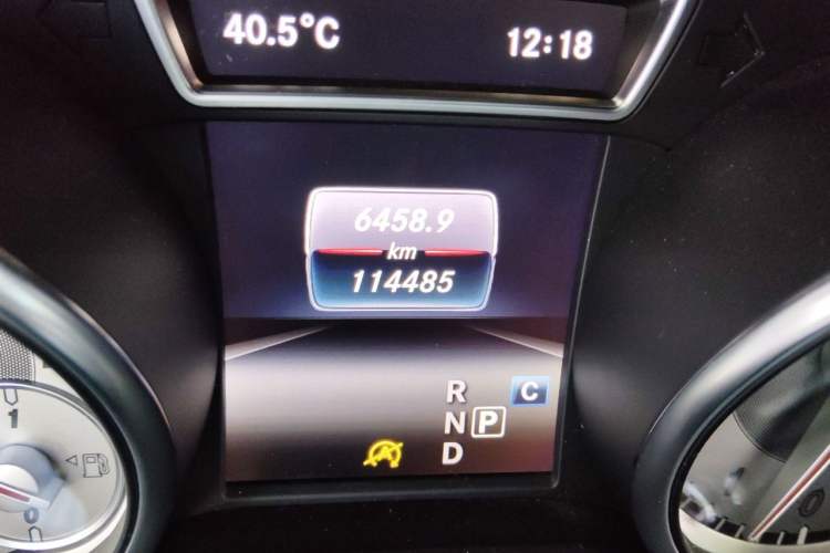 Used Mercedes-Benz GLA 2016 GLA 200 Sport Edition Odometer Close Up