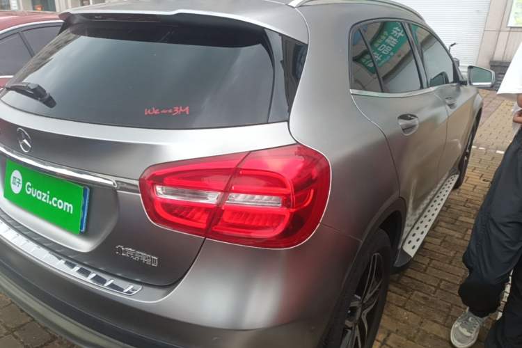 Used Mercedes-Benz GLA 2016 GLA 200 Fashion Model Rear Right 45 Deg