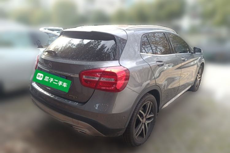Used Mercedes-Benz GLA 2016 GLA 200 Fashion Model Rear Right 45 Deg