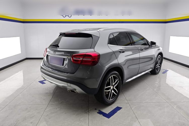 Used Mercedes-Benz GLA 2016 GLA 200 Fashion Model Rear Right 45 Deg