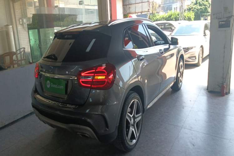 Used Mercedes-Benz GLA 2016 GLA 260 4MATIC Sport Edition Rear Right 45 Deg