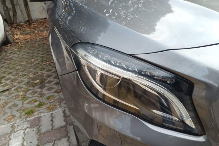 Used Mercedes-Benz GLA 2016 GLA 200 Fashion Model Right Front Headlight