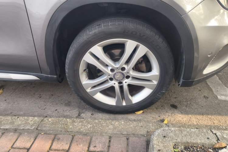 Used Mercedes-Benz GLA 2016 GLA 200 Sport Edition Right Front Wheel Hub