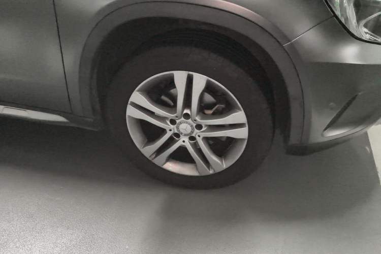 Used Mercedes-Benz GLA 2016 GLA 200 Sport Edition Right Front Wheel Hub
