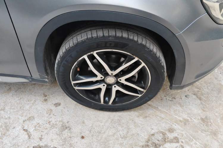 Used Mercedes-Benz GLA 2016 GLA 220 4MATIC Fashion Edition Right Front Wheel Hub