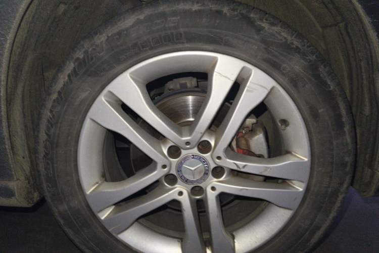 Used Mercedes-Benz GLA 2016 GLA 200 Sport Edition Right Front Wheel Hub