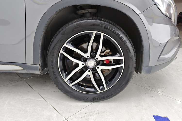 Used Mercedes-Benz GLA 2016 GLA 200 Fashion Model Right Front Wheel Hub