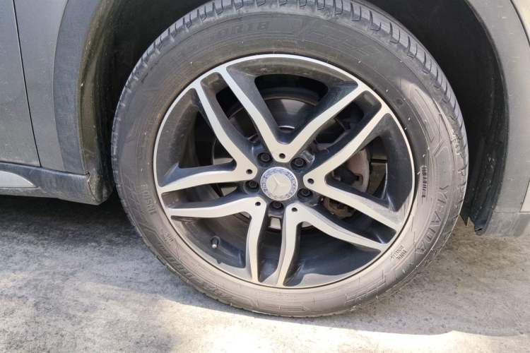 Used Mercedes-Benz GLA 2016 GLA 200 Sport Edition Right Front Wheel Hub