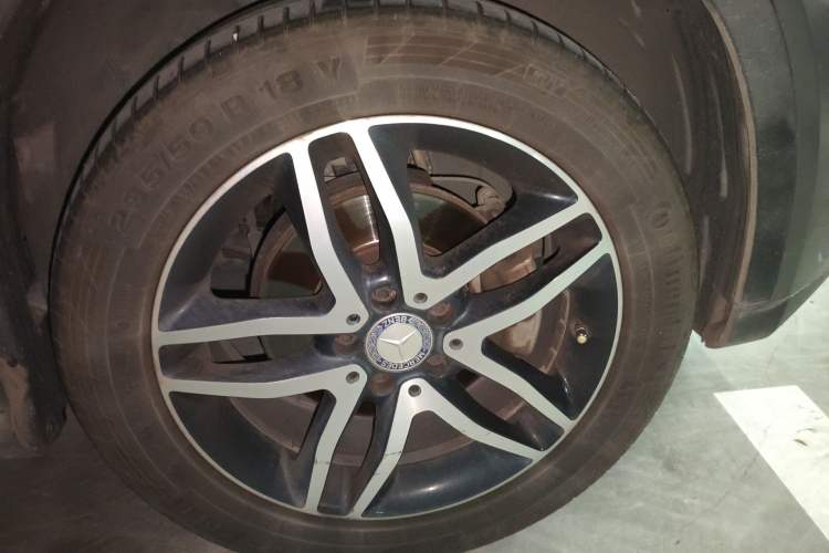 Used Mercedes-Benz GLA 2016 GLA 200 Fashion Model Right Front Wheel Hub